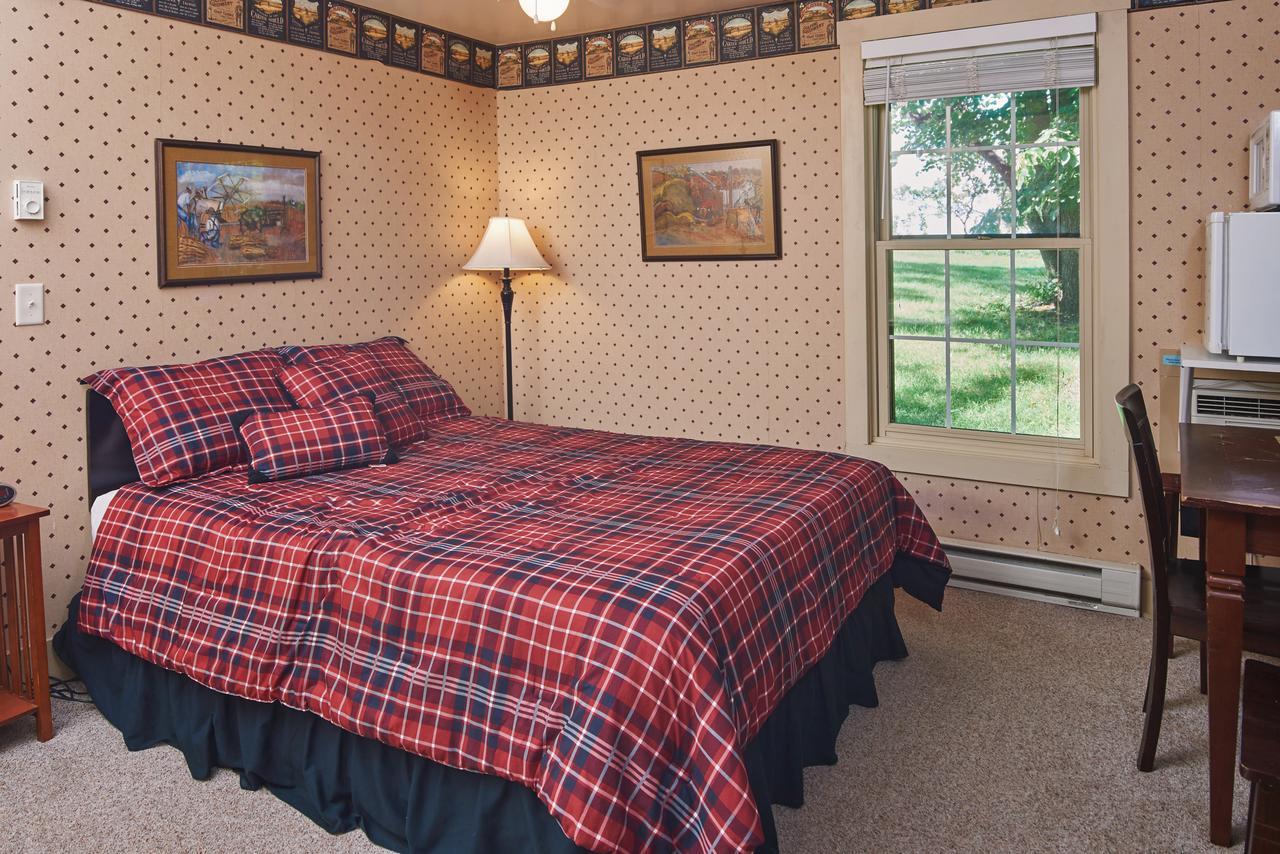 Spicer Castle Inn Extérieur photo