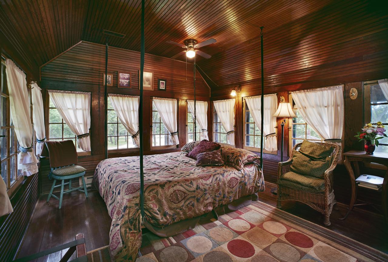 Spicer Castle Inn Extérieur photo